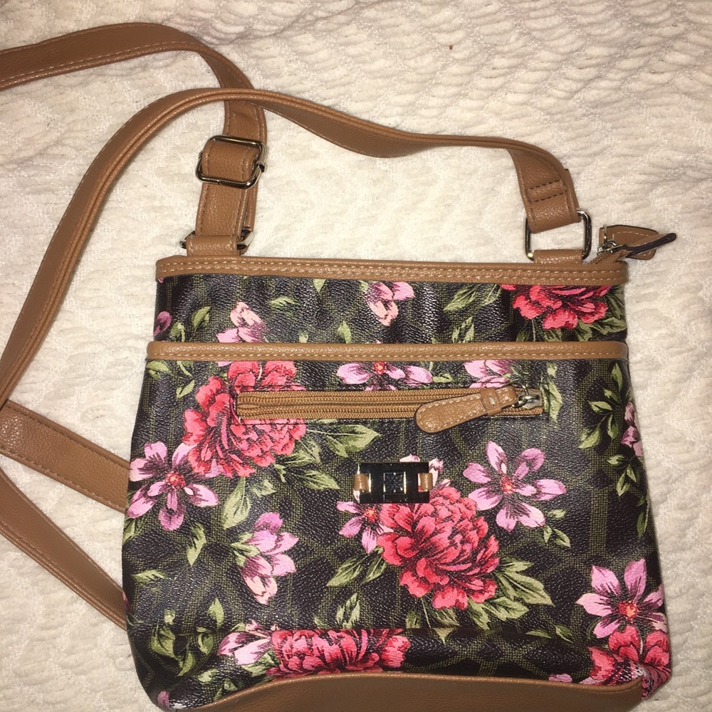 Rosetta crossbody‎ EUC
